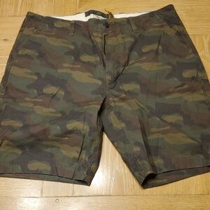 NWT Relwen Flyweight Flex Shorts 8.5" Camo Fade